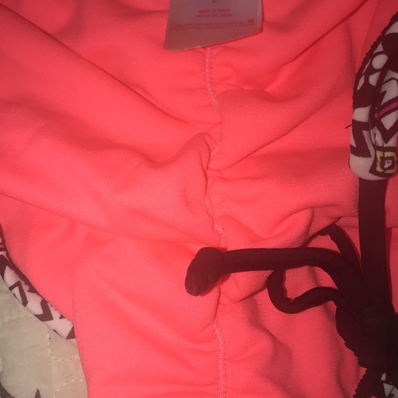 Xhilaration - Picture 8 of 8